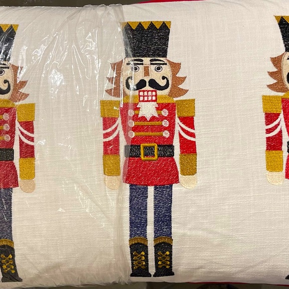 NEW—Pomeroy Collection Nutcracker Lumbar Pillow 16x26 907371 - Picture 9 of 16